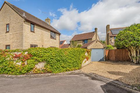 3 bedroom detached house for sale, Swynford Close, Kempsford, Fairford, Gloucestershire, GL7