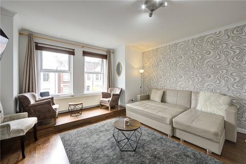 2 bedroom flat for sale, Replingham Road, Southfields, SW18