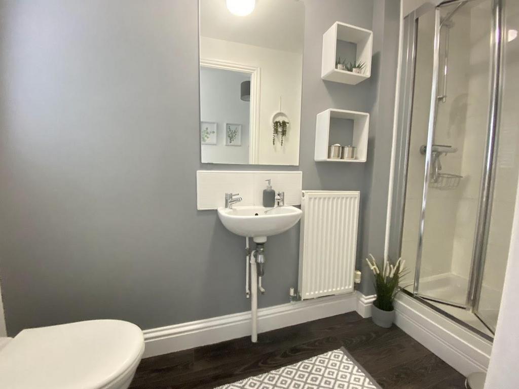 Cloak and shower room