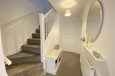 126 Highfields Park Drive, Derby, DE22 1JU
