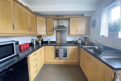 126 Highfields Park Drive, Derby, DE22 1JU