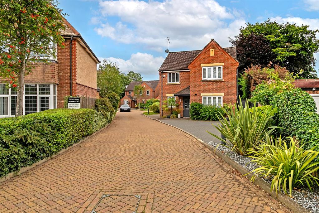 36 Laburnham Grove-10.jpg