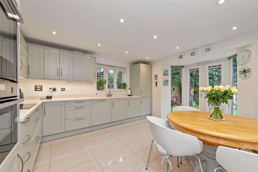 36 Laburnham Grove-24.jpg