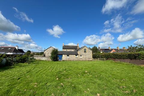 4 bedroom detached house for sale, Station Road, Tregaron, SY25