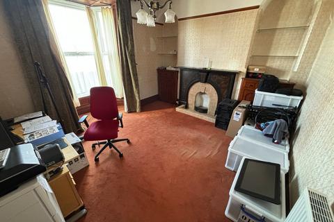 Llyseinon Station Road, Tregaron, SY25 6HX