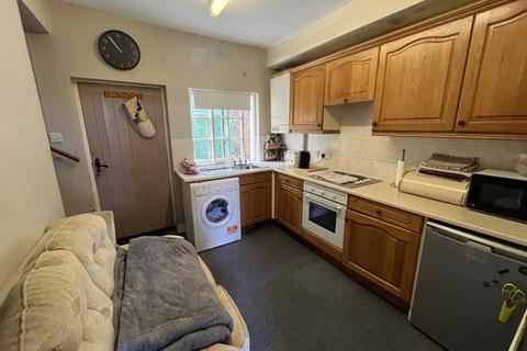 2 bedroom terraced house for sale, Ure Bank Terrace, Ripon, North Yorkshire, HG4