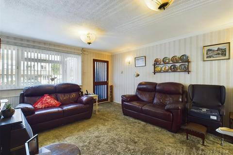 66 Albatross Gardens, Selsdon, South Croydon, CR2 8QX