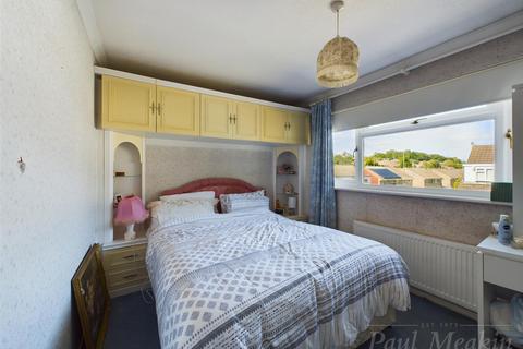 66 Albatross Gardens, Selsdon, South Croydon, CR2 8QX