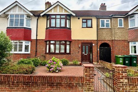 3 bedroom terraced house for sale, Ford Road, Ashford, Surrey, TW15