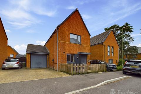 2 bedroom detached house for sale, Stable Place, Bordon, Hampshire, GU35