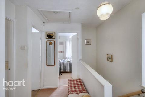 29 Cypress Road, Rochester, ME2 4PT