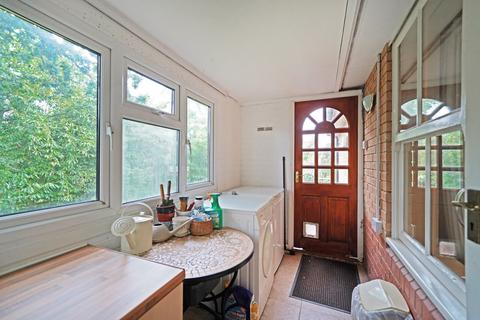 20 Brooksby Grove, Dorridge, Solihull, B93 8BW
