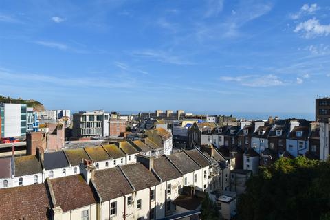 1 bedroom flat for sale, Cornwallis Gardens, Hastings