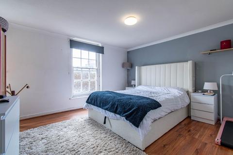 10b Castle Street, Liskeard, PL14 3AU
