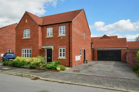 4 bedroom detached house for sale, Goldfinch Way, Easingwold, York