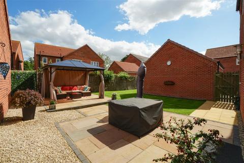 4 bedroom detached house for sale, Goldfinch Way, Easingwold, York