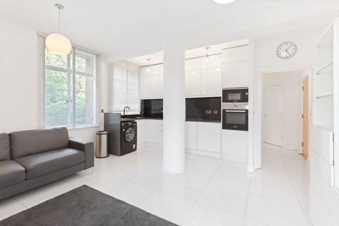 2 bedroom apartment for sale, Constable Close, London