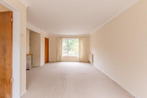 8 Half Acre Close, Bristol, BS14 0HE