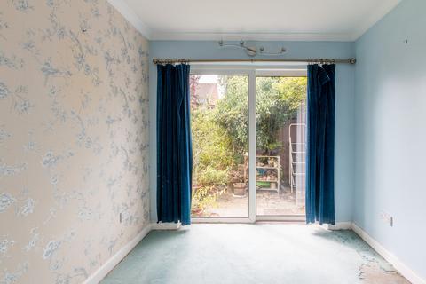 8 Half Acre Close, Bristol, BS14 0HE