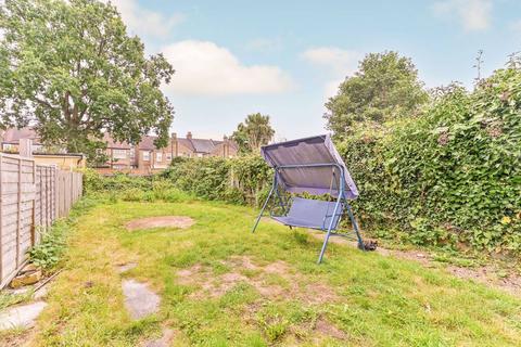 11 Headcorn Road, Thornton Heath, CR7 6JR