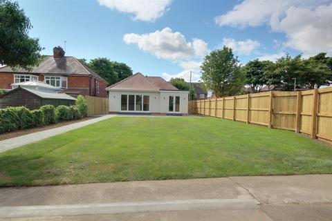 3 bedroom detached bungalow for sale, Tranby Avenue, Hessle HU13