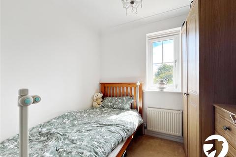 130 Yeates Drive, Kemsley, Sittingbourne, ME10 2PW