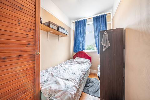 6 Streatham Road, Mitcham, CR4 2AA