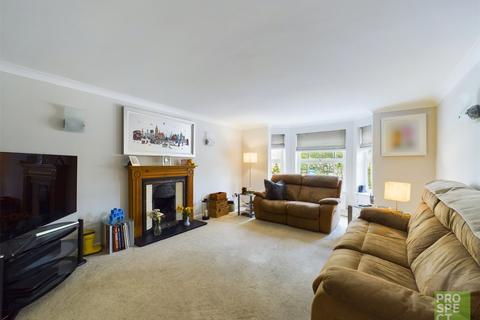 4 bedroom detached house for sale, Roundshead Drive, Warfield, Berkshire, RG42