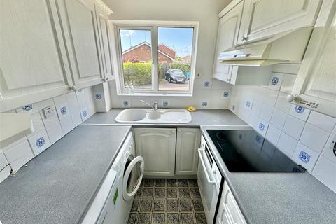 17 Albury Close, Luton, LU3 4AY