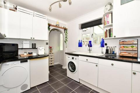 51 Browning Avenue, Worcester Park, KT4 8AY