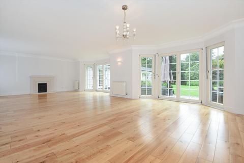 4 bedroom detached house to rent, Badgers Hill, Virginia Water, Surrey, GU25