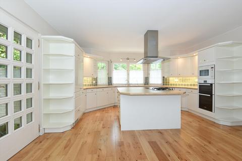 4 bedroom detached house to rent, Badgers Hill, Virginia Water, Surrey, GU25