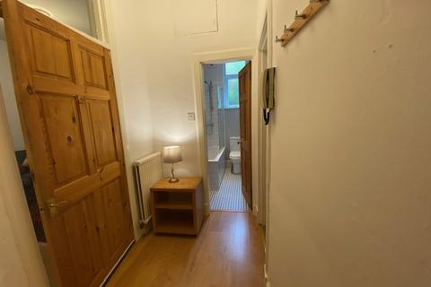 1 bedroom flat to rent, Wheatfield Terrace, Edinburgh EH11