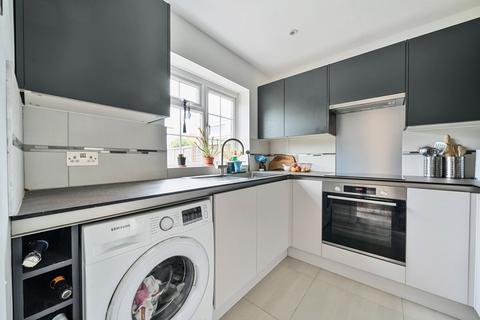 11 Acorn Close, Selsey, Chichester, PO20 9HL