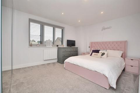 1 bedroom flat for sale, Salisbury City Centre