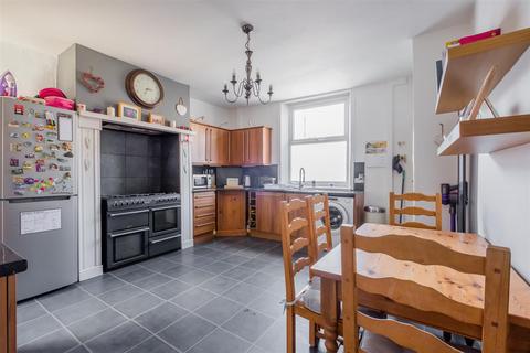 3 bedroom end of terrace house for sale, Gooder Lane, Brighouse