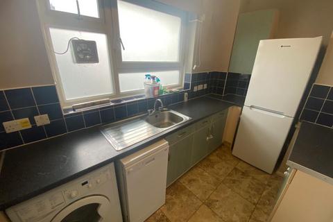 1 bedroom flat to rent, Aintree Estate, London