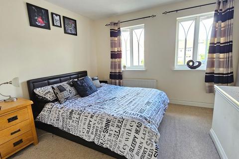 2 bedroom terraced house for sale, Buttercup Place, Thatcham RG18