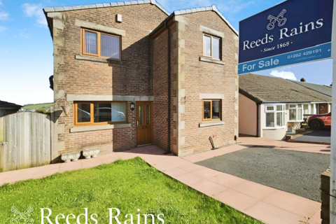 3 bedroom detached house for sale, Buttermere Road, Lancashire BB10