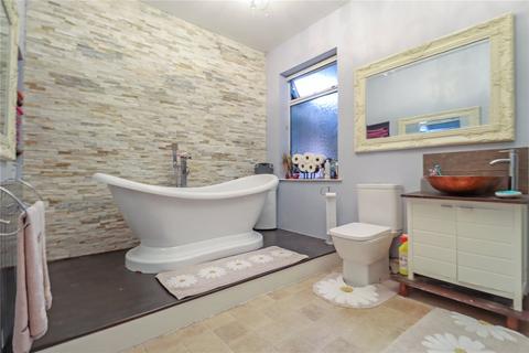 3 bedroom bungalow for sale, Holburn Gardens, Tyne and Wear NE40