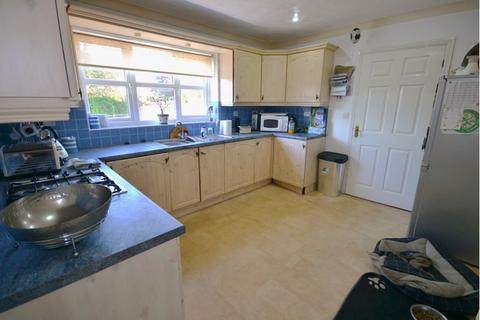 4 bedroom detached house for sale, Drybread Road, Peterborough PE7