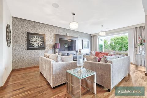 2 bedroom apartment for sale, Hainault Road, Essex IG7