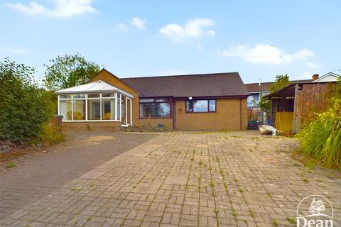 3 bedroom detached bungalow for sale, Station Road, Coleford