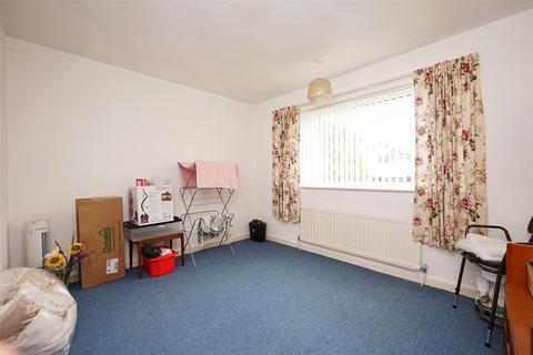 1 Borrowdale Gardens, Barrow-in-furness, LA14 4LU
