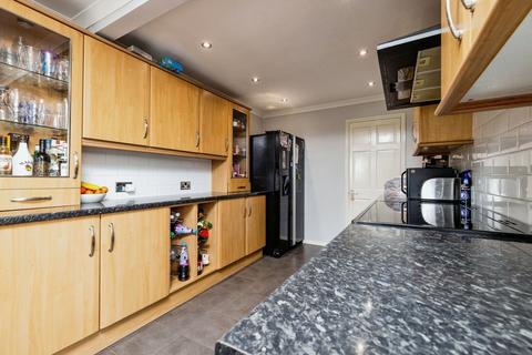 18 Clarkson Drive, Stallingborough, Grimsby, DN41 8BQ