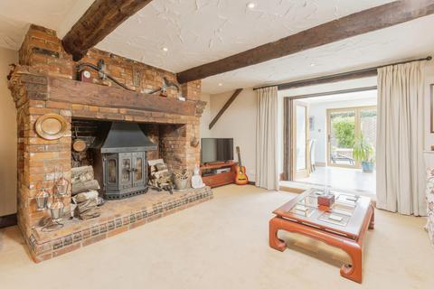 The Barn Bush Road, Cuxton, Rochester, ME2 1HF