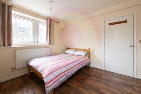 4 bedroom flat to rent, Usk Street, London E2