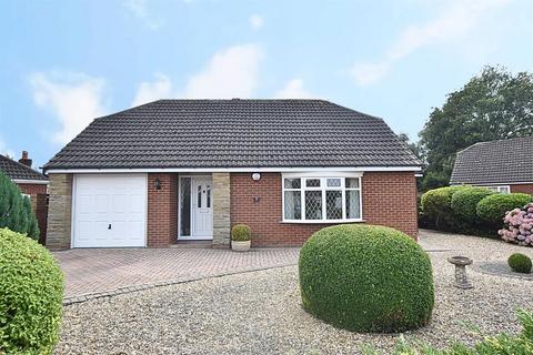 3 bedroom detached bungalow for sale, Lindisfarne Avenue, New Waltham DN36