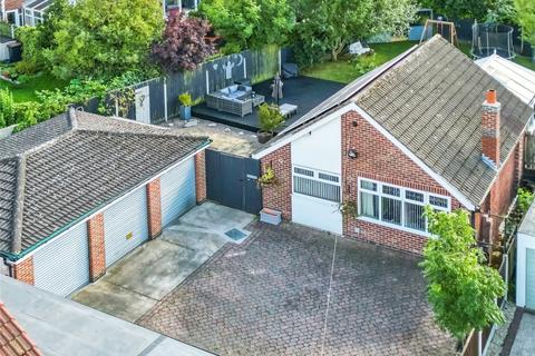 3 bedroom bungalow for sale, Dorothy Avenue, Nottingham NG16