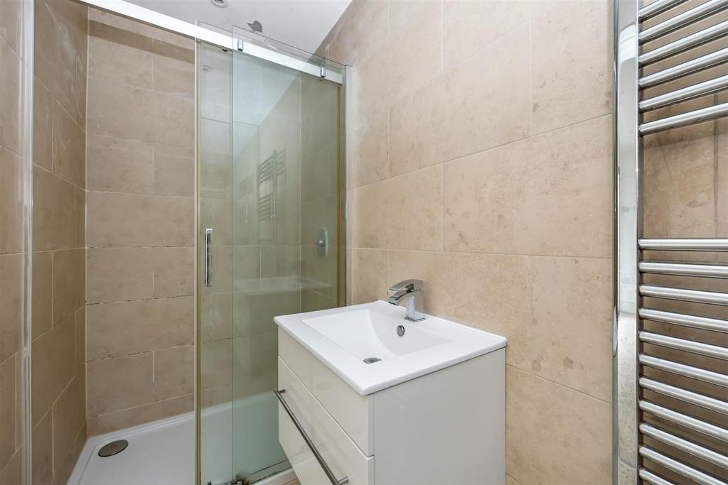 En suite Shower Room/WC